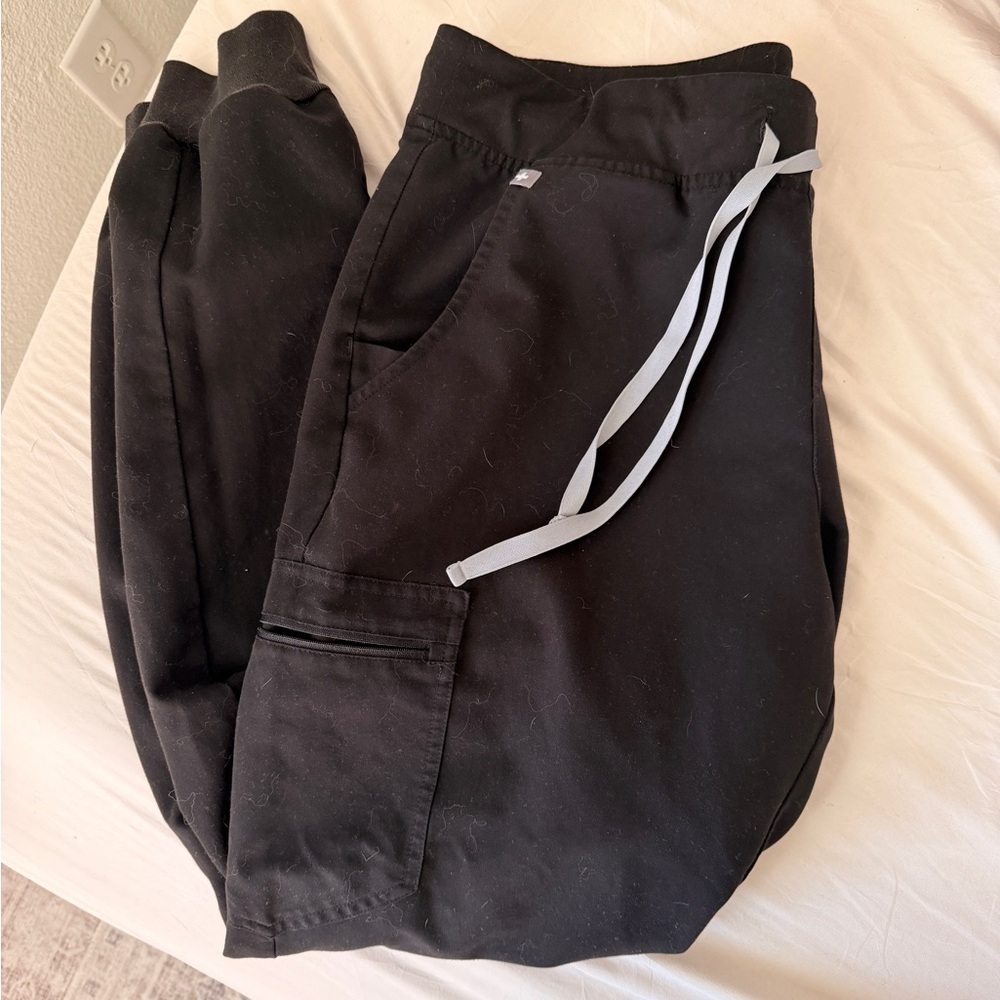Women’s FIGS Zamora Jogger - black, L/T